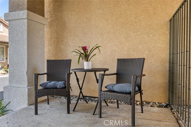 Detail Gallery Image 3 of 43 For 1868 Day Lily Ln, Simi Valley,  CA 93065 - 3 Beds | 2/1 Baths