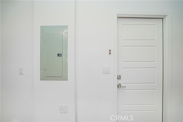 18292 Iris Lane, Yorba Linda CA: https://media.crmls.org/medias/6c415eff-a13c-4fc7-92f9-4488f75bc487.jpg