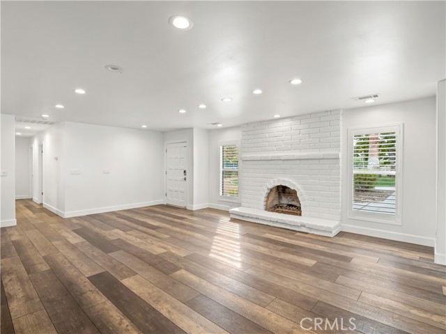 Detail Gallery Image 14 of 40 For 9226 N Fowler, Clovis,  CA 93619 - 4 Beds | 3/1 Baths