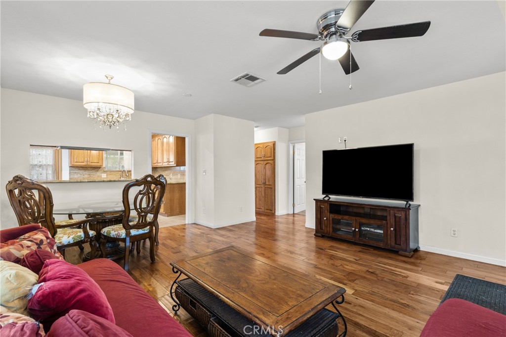 3309 Wedgewood Lane Burbank img 3