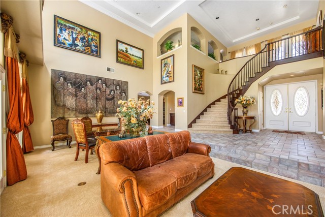 Detail Gallery Image 9 of 65 For 652 Fairway Dr, Redlands,  CA 92373 - 5 Beds | 4/1 Baths