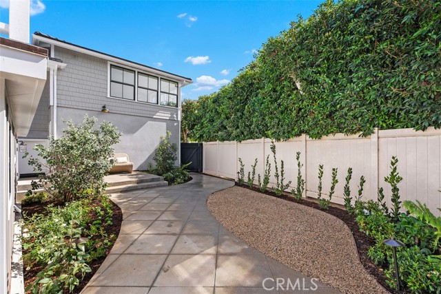 Detail Gallery Image 30 of 48 For 307 Emerald Bay, Laguna Beach,  CA 92651 - 5 Beds | 4/1 Baths