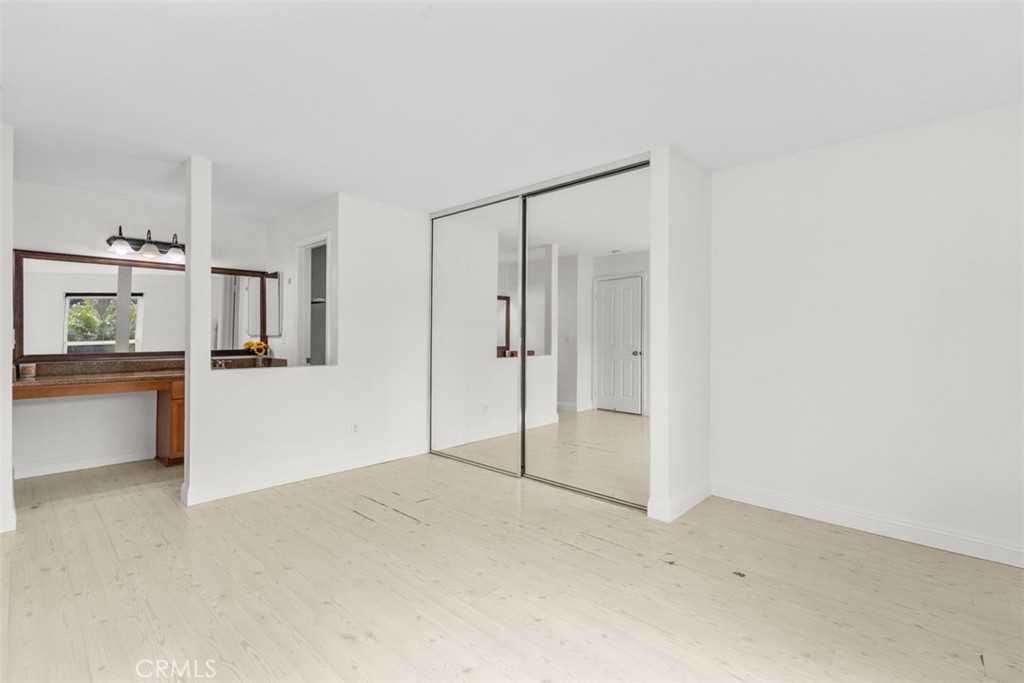 MLS #OC25237663 image #12