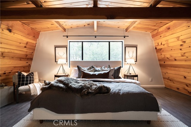 Detail Gallery Image 13 of 45 For 1117 Crater Mountain, Big Bear City,  CA 92314 - 5 Beds | 3 Baths