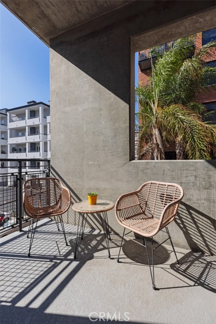 Detail Gallery Image 15 of 28 For 835 Locust Ave #323,  Long Beach,  CA 90813 - 1 Beds | 1 Baths