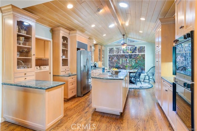 Detail Gallery Image 6 of 36 For 1670 Marion Rd, Redlands,  CA 92374 - 4 Beds | 3 Baths