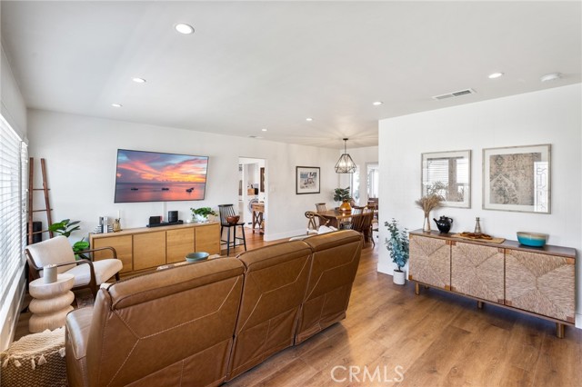 Detail Gallery Image 5 of 40 For 1924 S Averill Ave, San Pedro,  CA 90732 - 3 Beds | 1/1 Baths