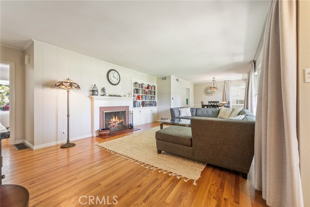 Detail Gallery Image 6 of 34 For 3845 Westwood Dr, Riverside,  CA 92504 - 3 Beds | 2 Baths
