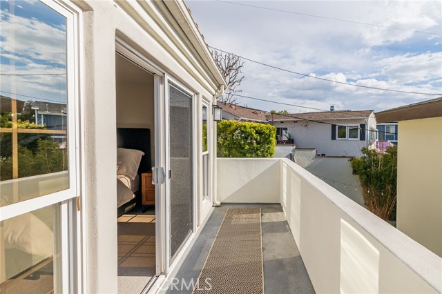 2216 Ardmore Avenue, Manhattan Beach, California 90266, 3 Bedrooms Bedrooms, ,2 BathroomsBathrooms,Residential,Sold,Ardmore,SB24051489