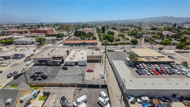 Image 12 of 14 For 215 Citrus Avenue