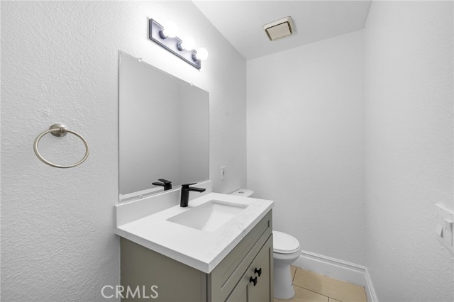 Detail Gallery Image 12 of 34 For 4814 Ranch Rd, Chino,  CA 91710 - 3 Beds | 2/1 Baths