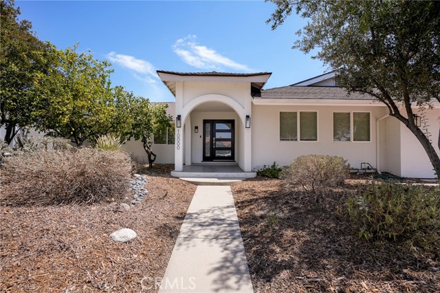 10000 Amestoy Avenue