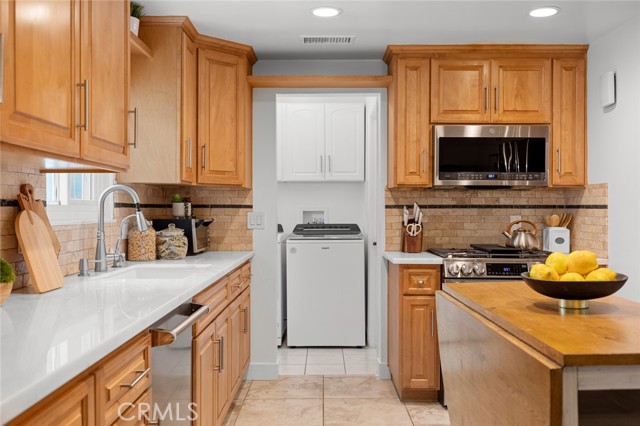 Detail Gallery Image 17 of 40 For 6582 Corrine Cir, Huntington Beach,  CA 92647 - 3 Beds | 2 Baths
