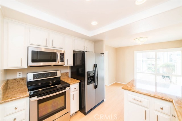 39 Lakeshore, Irvine CA: https://media.crmls.org/medias/6c470505-97cb-4d57-8444-7c1d7d26fc73.jpg