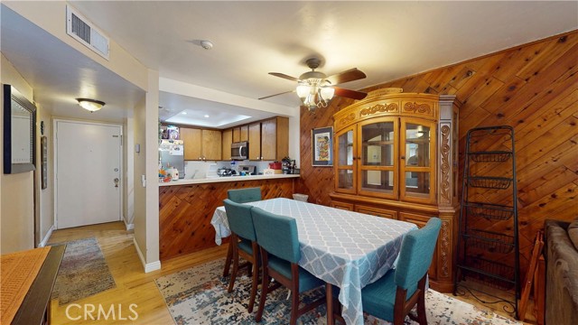 Detail Gallery Image 13 of 29 For 550 Orange Ave #216,  Long Beach,  CA 90802 - 2 Beds | 2 Baths