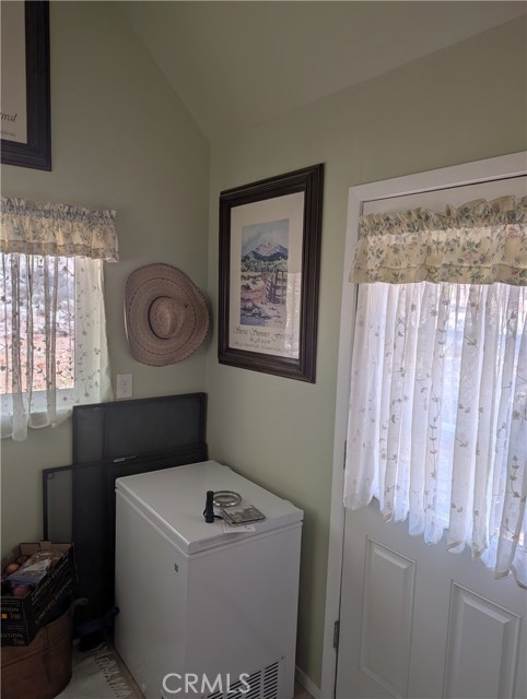 Detail Gallery Image 31 of 44 For 31 Matterhorn Dr, Bridgeport,  CA 93517 - 3 Beds | 2 Baths