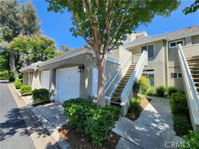 Detail Gallery Image 2 of 46 For 26121 Mcbean #22,  Valencia,  CA 91355 - 2 Beds | 2 Baths