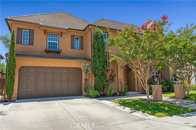 780 W Aster Place, Santa Ana CA: https://media.crmls.org/medias/6c4a3218-64bf-4f4a-952d-ec1dac2154dc.jpg