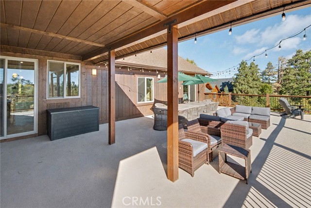 1658 Tuolumne Road, Big Bear City CA: https://media.crmls.org/medias/6c4a3ebf-28ed-4762-895b-62486e9b2e05.jpg
