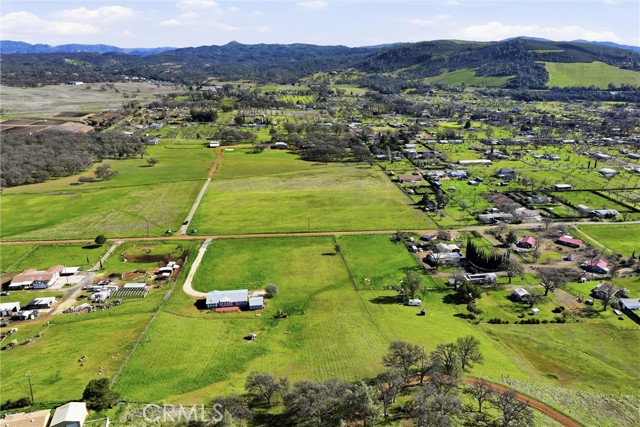 Detail Gallery Image 38 of 44 For 2805 Smith Ln, Clearlake,  CA 95422 - 3 Beds | 2 Baths