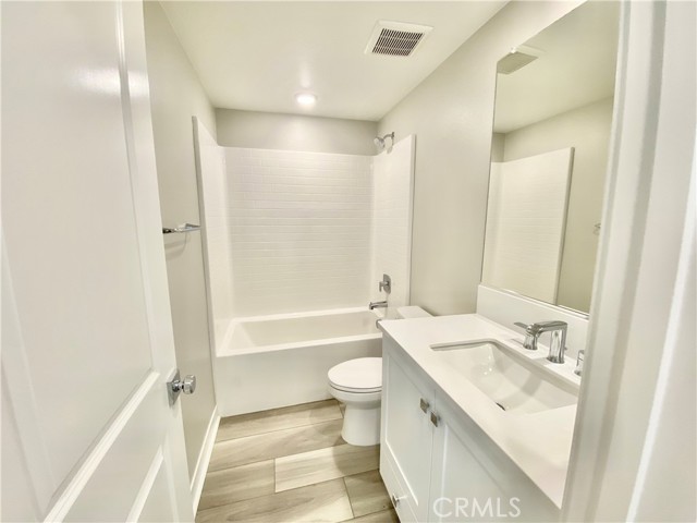 Detail Gallery Image 12 of 20 For 1400 Lasso Way #204,  Rancho Mission Viejo,  CA 92694 - 2 Beds | 2 Baths