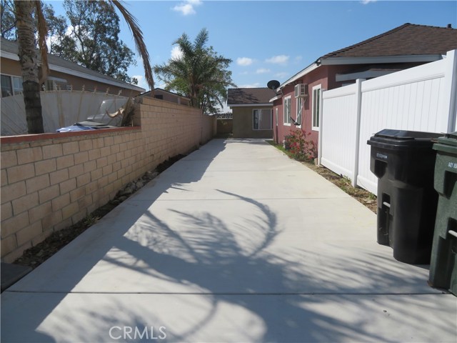 Image 2 for 15635 Curtis Ave #2, Fontana, CA 92336