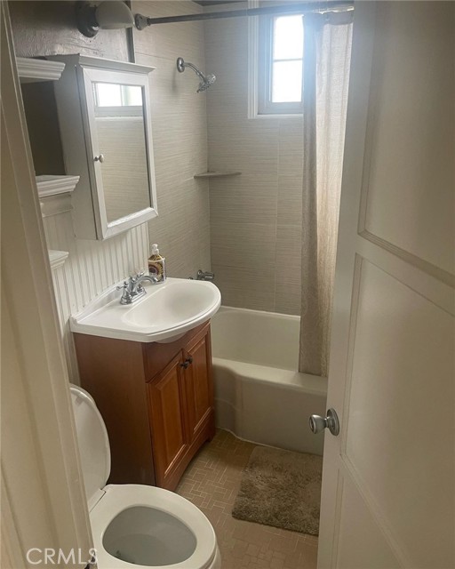 6504 W 86th Place #2, Los Angeles, CA, 90045 6504 W 86th Place #2, Los Angeles, CA, 90045