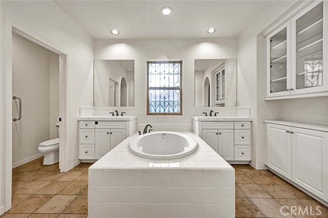 Detail Gallery Image 17 of 44 For 82 Vintage, Irvine,  CA 92620 - 3 Beds | 2/1 Baths