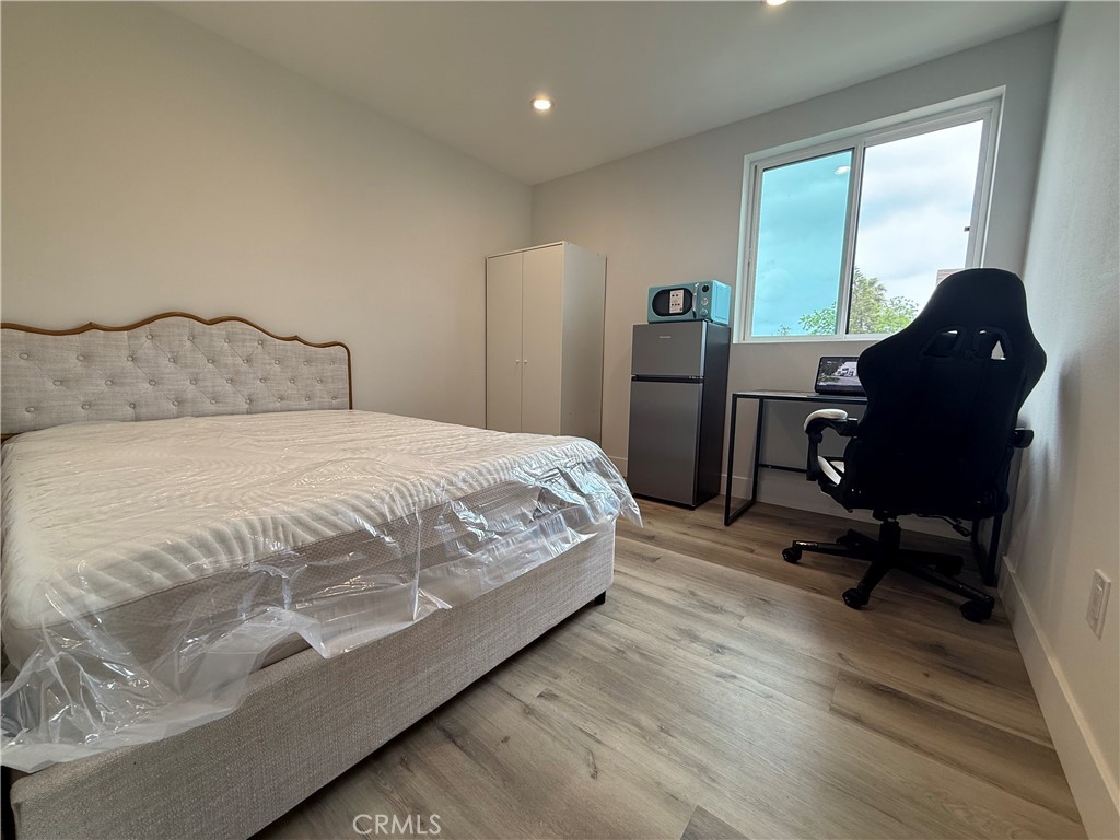 1596 W 36th Street