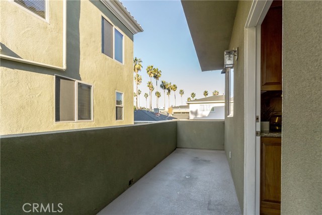 206 Calle Miramar, Redondo Beach, California 90277, 4 Bedrooms Bedrooms, ,3 BathroomsBathrooms,Residential,Sold,Calle Miramar,SB17021229