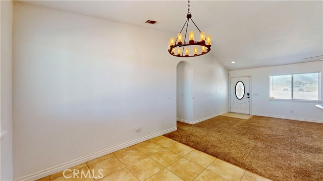 Detail Gallery Image 10 of 51 For 3776 White Fox Trl, Phelan,  CA 92371 - 4 Beds | 2 Baths