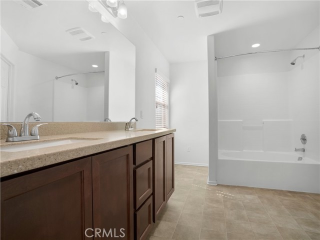 Detail Gallery Image 29 of 36 For 1377 Sunset #B,  Beaumont,  CA 92223 - 3 Beds | 2/1 Baths