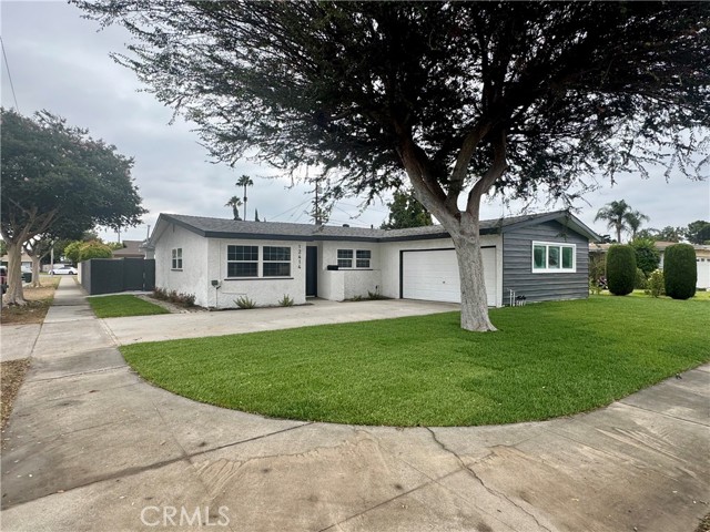 Detail Gallery Image 1 of 5 For 12414 Fallingleaf St, Garden Grove,  CA 92840 - 4 Beds | 2 Baths