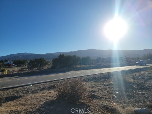 Detail Gallery Image 5 of 6 For 2652 Phelan, Phelan,  CA 92372 - – Beds | – Baths