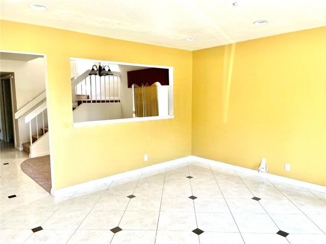 Detail Gallery Image 7 of 28 For 11539 Aberdeen Dr, Fontana,  CA 92337 - 3 Beds | 2/1 Baths