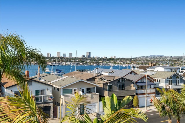 1201 E Balboa Boulevard, Newport Beach CA: https://media.crmls.org/medias/6c4ed33b-be1d-4230-af97-2be2caeb1864.jpg