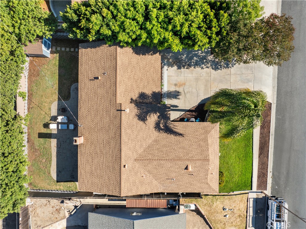 https://media.crmls.org/medias/6c4ef097-afd6-4651-af54-8503e9cabaf8.jpg?preset=X-Large