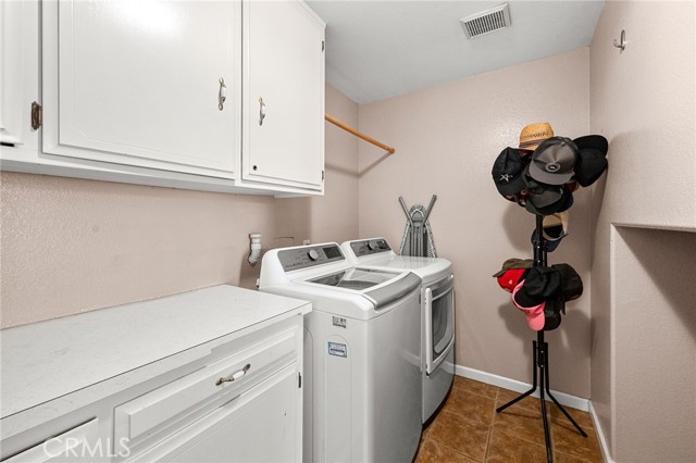 Detail Gallery Image 28 of 55 For 3905 Posada Ct, Oceanside,  CA 92058 - 3 Beds | 3 Baths