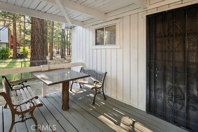 836 E Mountain View Boulevard, Big Bear City CA: https://media.crmls.org/medias/6c4f672b-a2dd-4721-9c12-0228d1752ec1.jpg