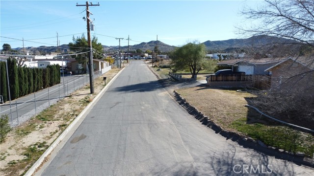 Detail Gallery Image 24 of 25 For 55215 Airlane a,  Yucca Valley,  CA 92284 - 2 Beds | 2 Baths
