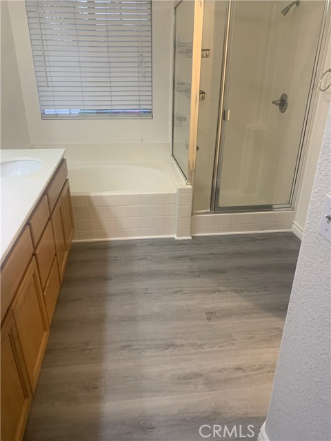 27410 Barcelona, Corona CA: https://media.crmls.org/medias/6c4faade-a02c-4e5f-914a-3373c2a272ea.jpg