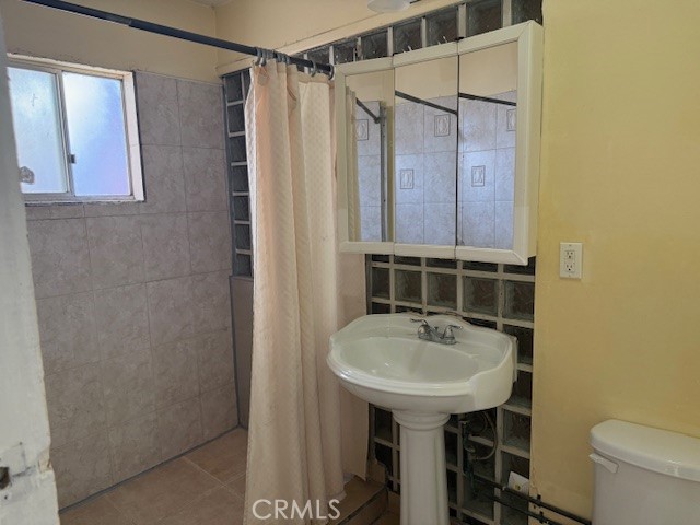https://media.crmls.org/medias/6c50884d-3c93-41eb-b098-95e9ddfd5047.jpg?preset=X-Large