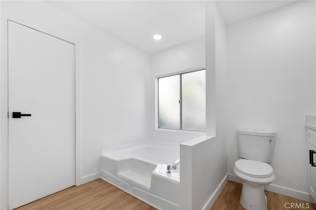 MLS #OC25240033 image #38