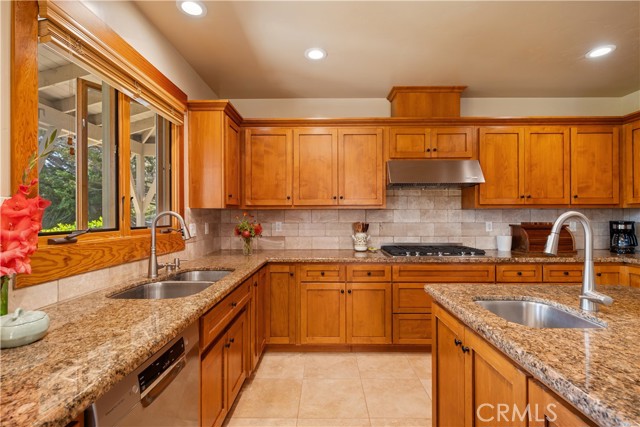 Detail Gallery Image 13 of 61 For 2301 Sanderling Ct, Arroyo Grande,  CA 93420 - 3 Beds | 3/1 Baths