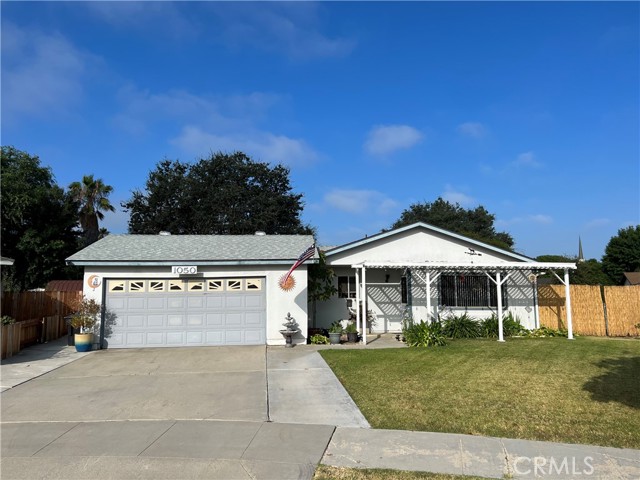 Detail Gallery Image 1 of 1 For 1050 Dorothy Ct, Paso Robles,  CA 93446 - 3 Beds | 2 Baths