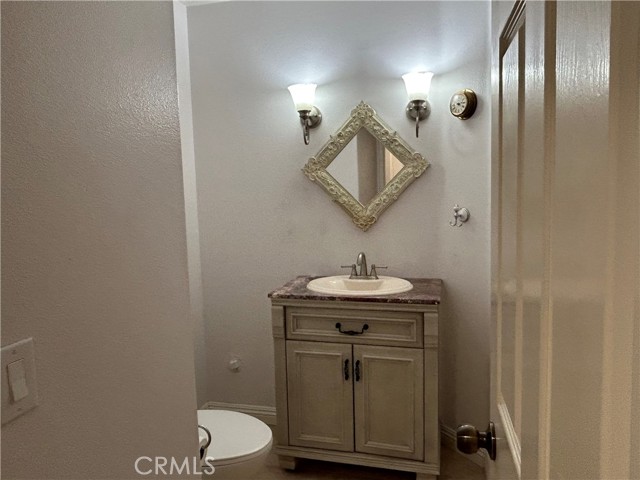 Detail Gallery Image 20 of 23 For 25823 Browning Pl, Stevenson Ranch,  CA 91381 - 3 Beds | 2/1 Baths