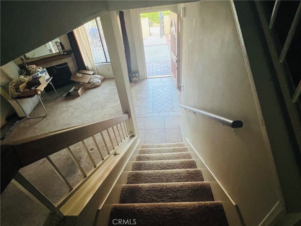 https://media.crmls.org/medias/6c55266b-940b-4d58-9047-8124ff00c285.jpg?preset=X-Large