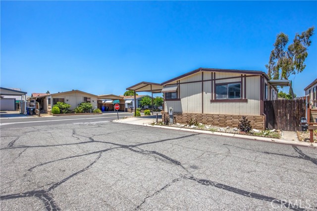 7717 Church Avenue, Highland CA: https://media.crmls.org/medias/6c552dae-300e-4546-acb8-c1cd8853ce05.jpg