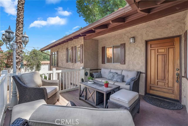 120 Franklin Avenue, Redlands CA: https://media.crmls.org/medias/6c558c0f-cc63-4232-afa0-f6c092e0687c.jpg