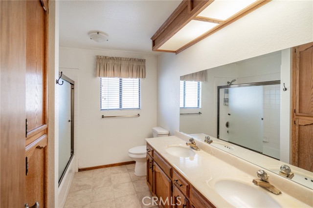 4050 Bordeaux Lane, Hemet CA: https://media.crmls.org/medias/6c559fd9-b74d-4df9-89d5-a683474d4894.jpg